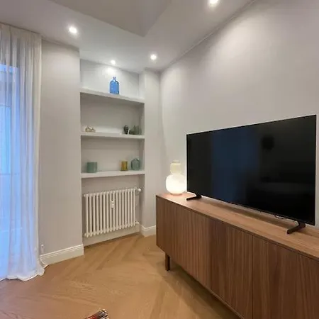Esclusivo Apt Design Fashion-district Foppa 49a - Parking Daire